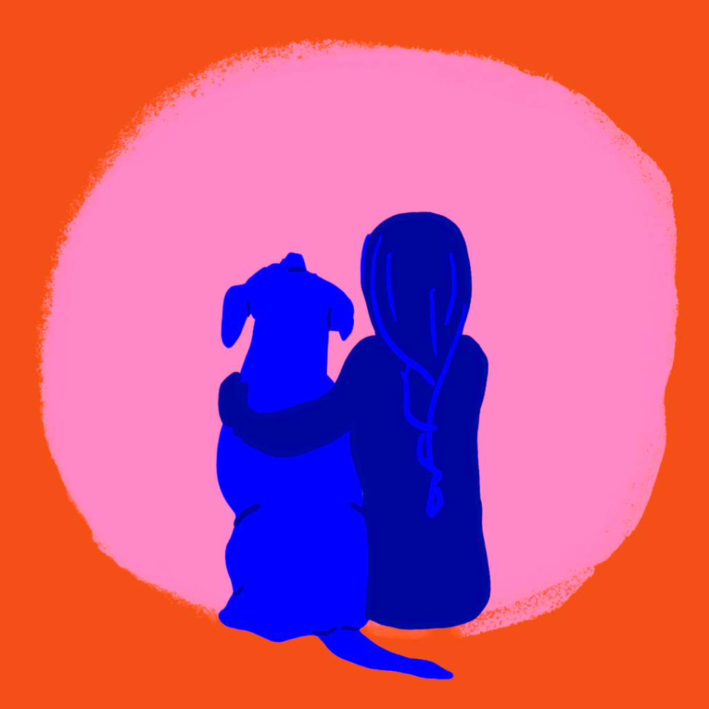 En senior hund og dens ejer der sidder og nyder livet sammen.