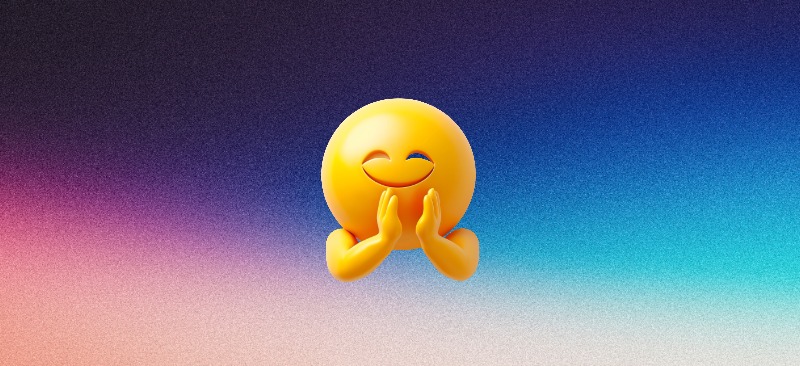 Gult smiley-emoji med lukkede øjne og hænderne samlet i en glad gestus foran en farverig gradientbaggrund.